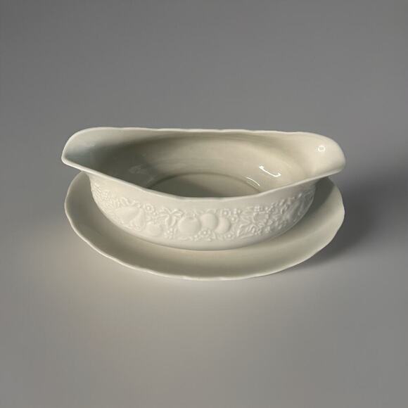 EUC Harmony House Bounty Gravy Boat w/ Attached Underplate Fine China 2516 Japan - Picture 10 of 14